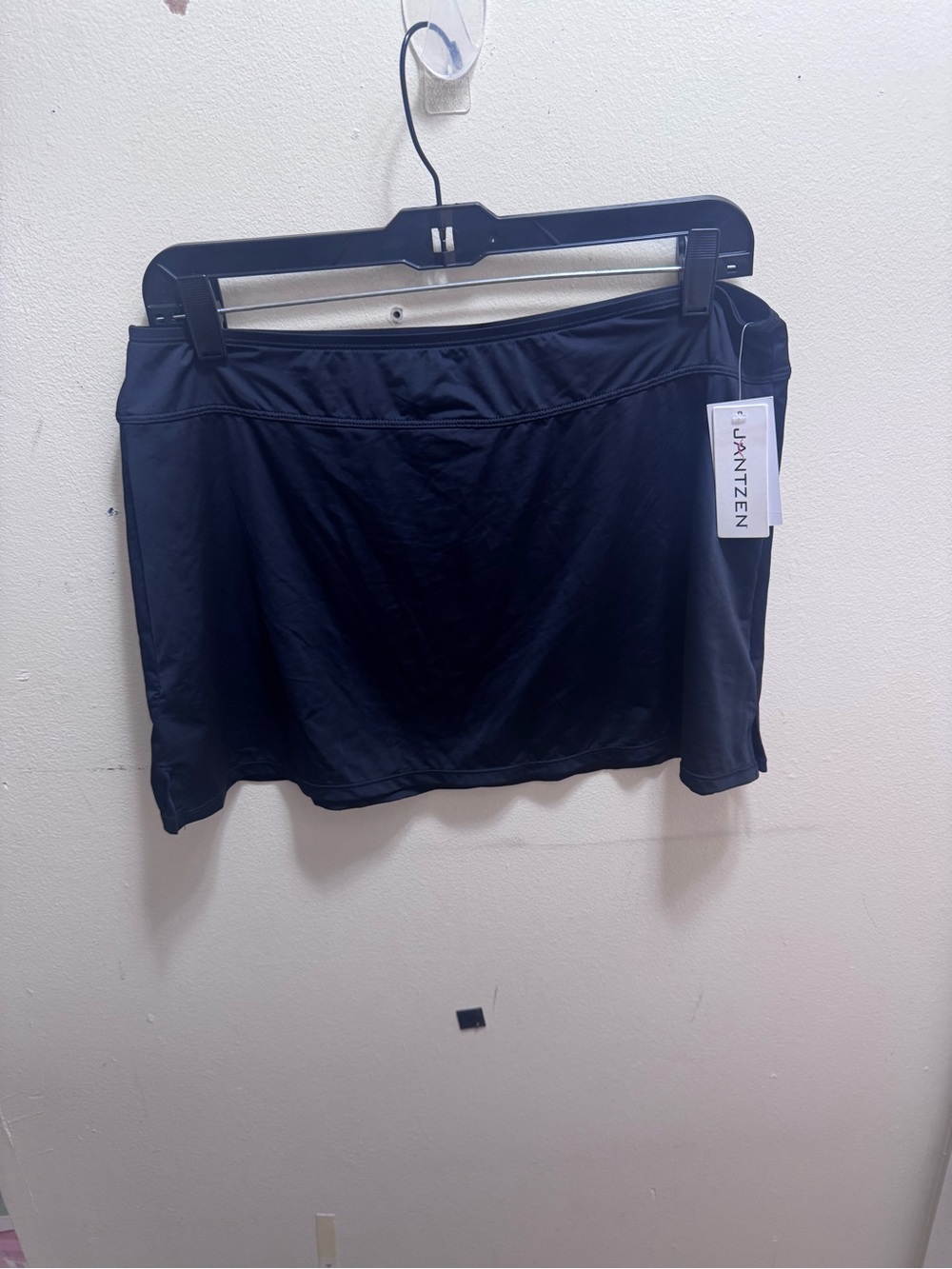 Jantzen Black Athletic swim skirt size 6 new w/tags
